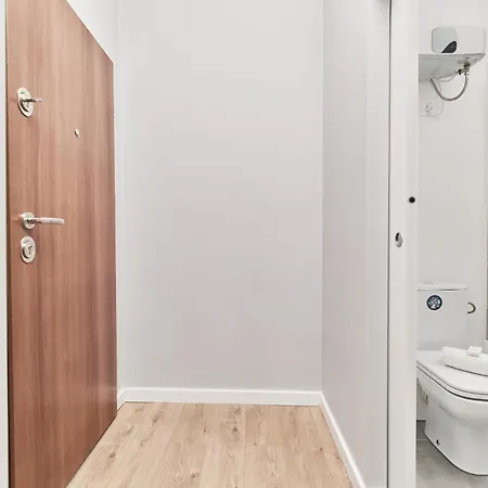 Apartment Museum Square By Renters Wroclaw