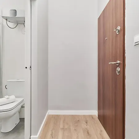 Museum Square By Renters