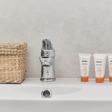 Museum Square By Renters Apartment *