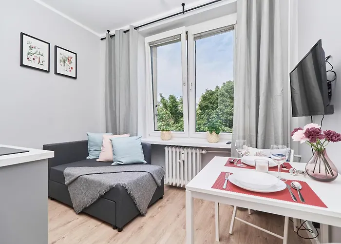 Museum Square By Renters * Breslavia